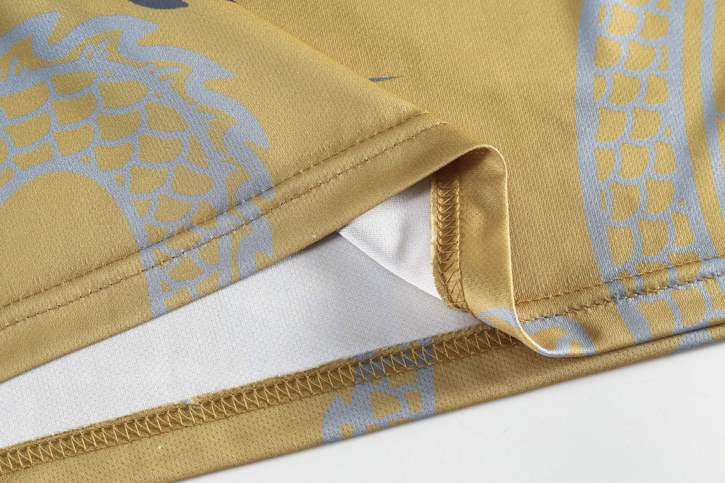 RONALDO #7 MADRID GOLDEN DRAGON EDITION SOCCER KIT