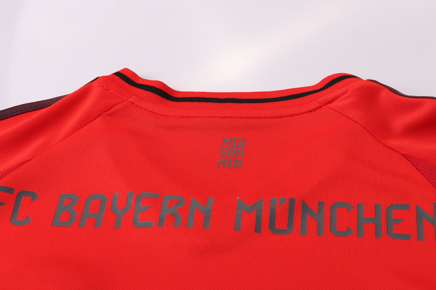 KANE #9 MUNICH HOME 24-25 SOCCER KIT