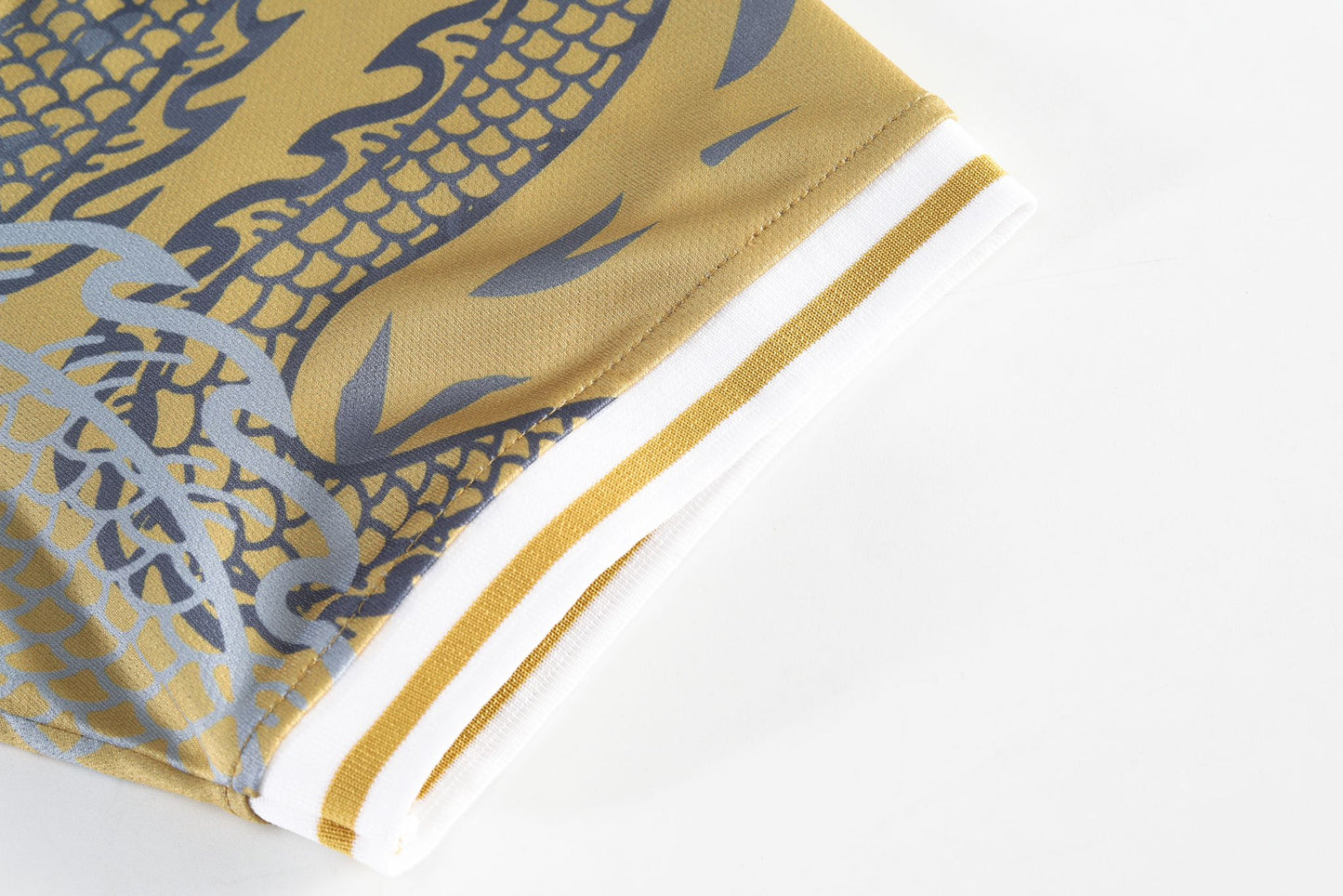 RONALDO #7 MADRID GOLDEN DRAGON EDITION SOCCER KIT