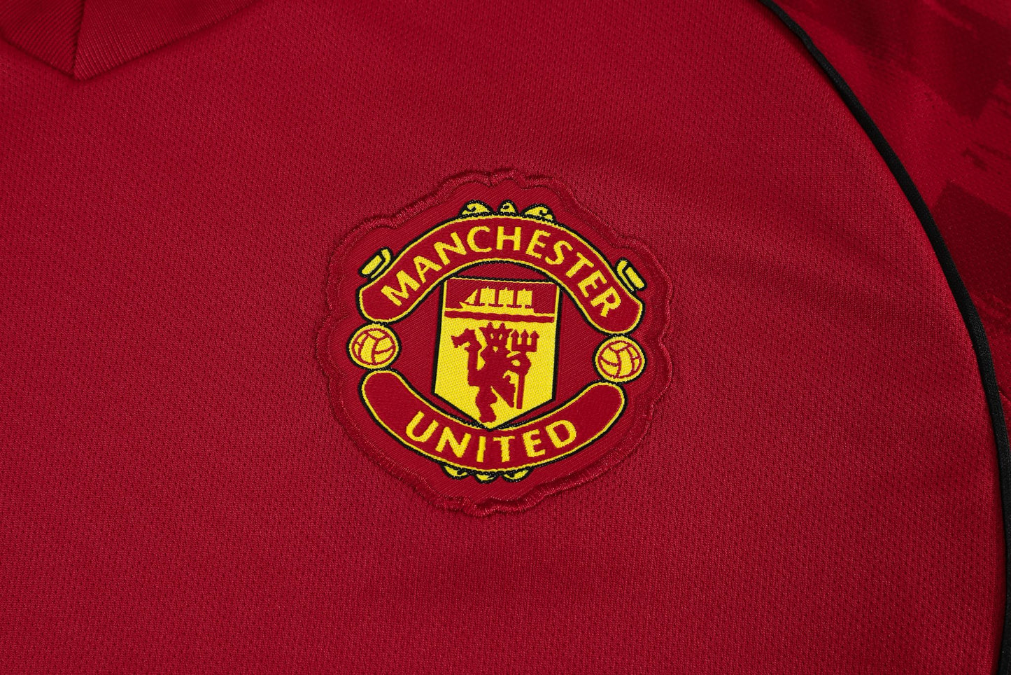 FERNANDES #8 MAN UTD HOME 25-26 SOCCER KIT