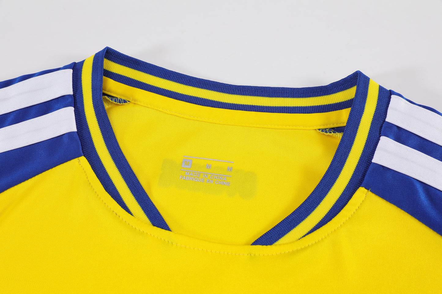 SWEDEN HOME 26-27 SOCCER KIT