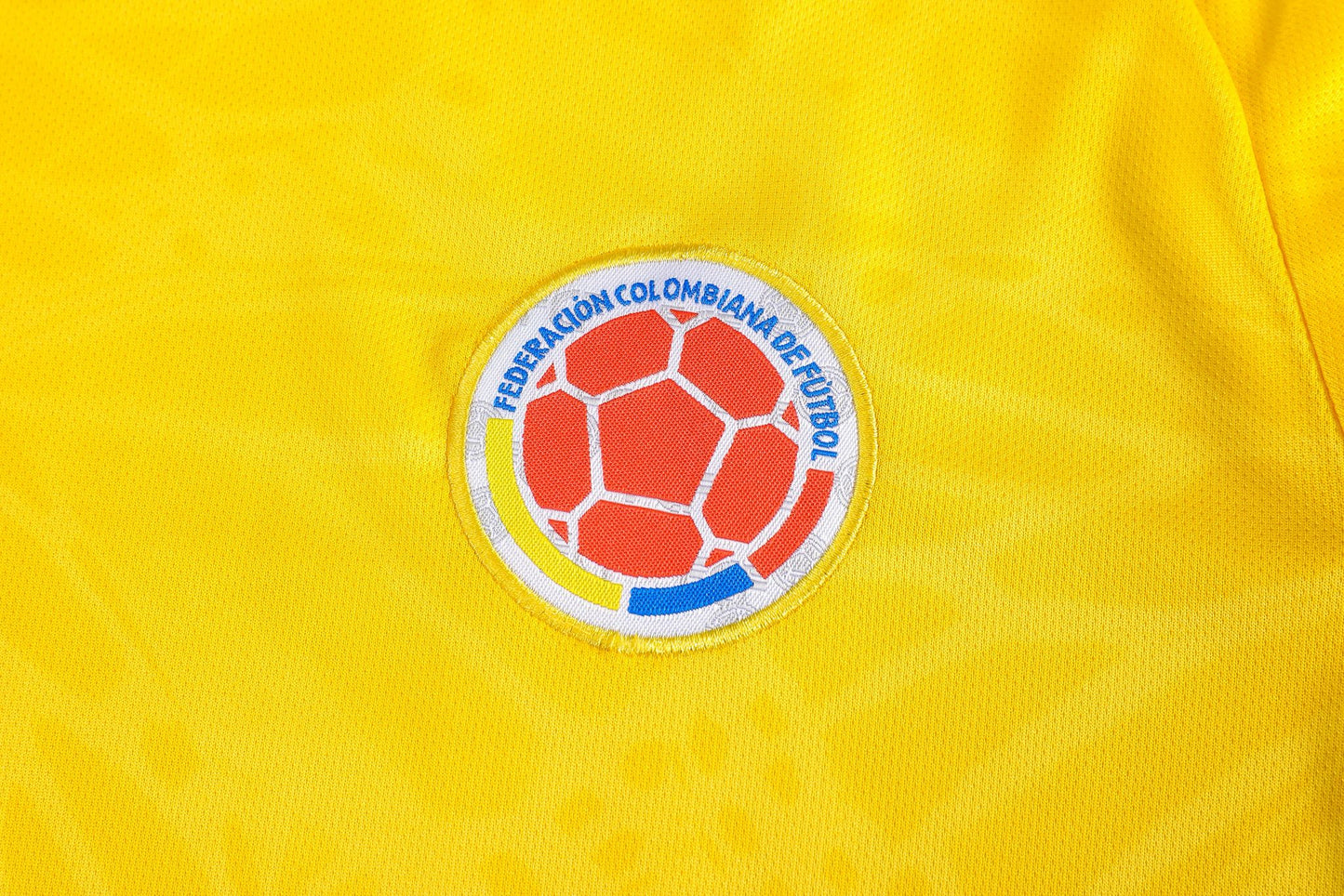 COLOMBIA HOME 2026 SOCCER KIT