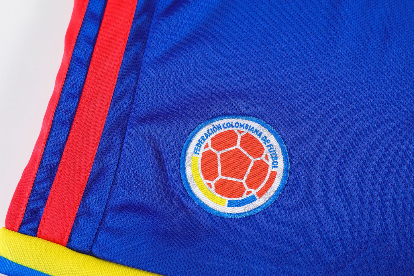 COLOMBIA HOME 2026 SOCCER KIT