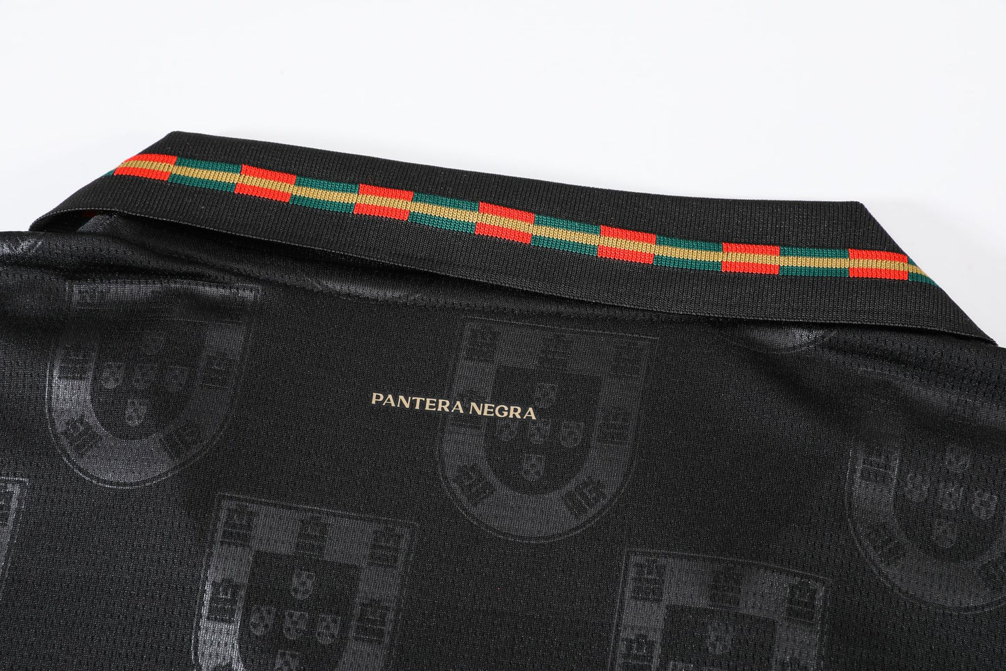 RONALDO #7 PORTUGAL BLACK 26-27 SOCCER KIT