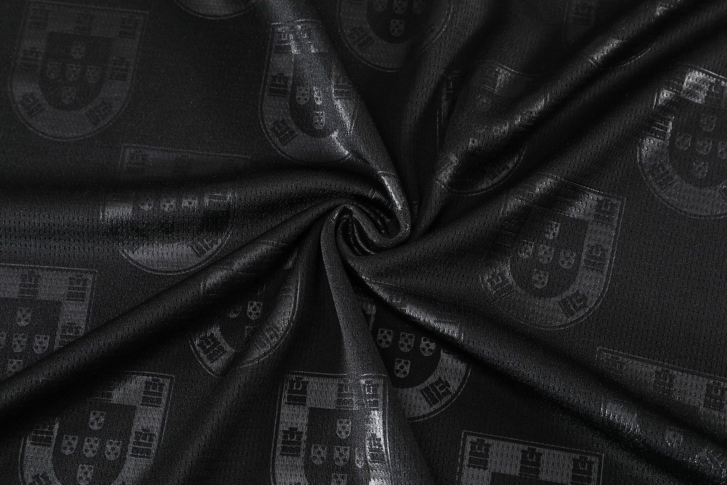 RONALDO #7 PORTUGAL BLACK 26-27 SOCCER KIT