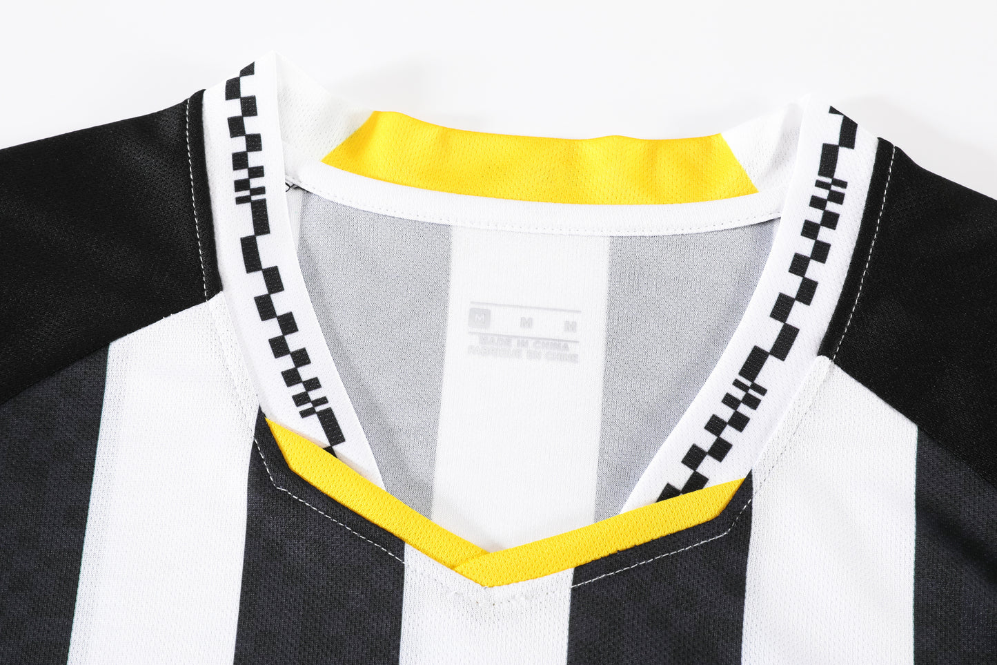 NEYMAR #10 SANTOS F.C AWAY 25-26 SOCCER KIT